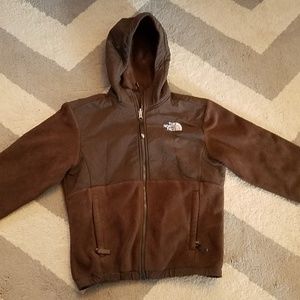 Girls North Face jacket .size M. Brown